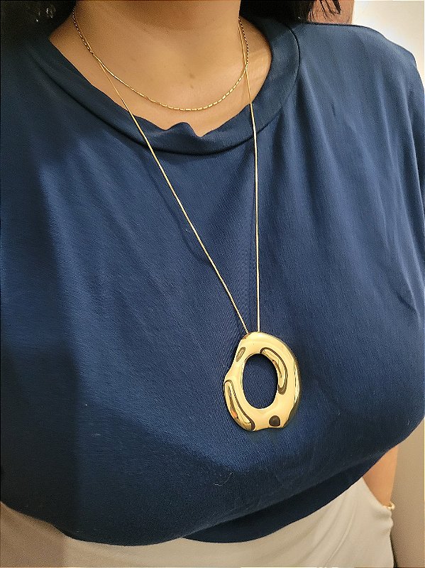Colar Longo Ajustável Com Pingente Orgânico