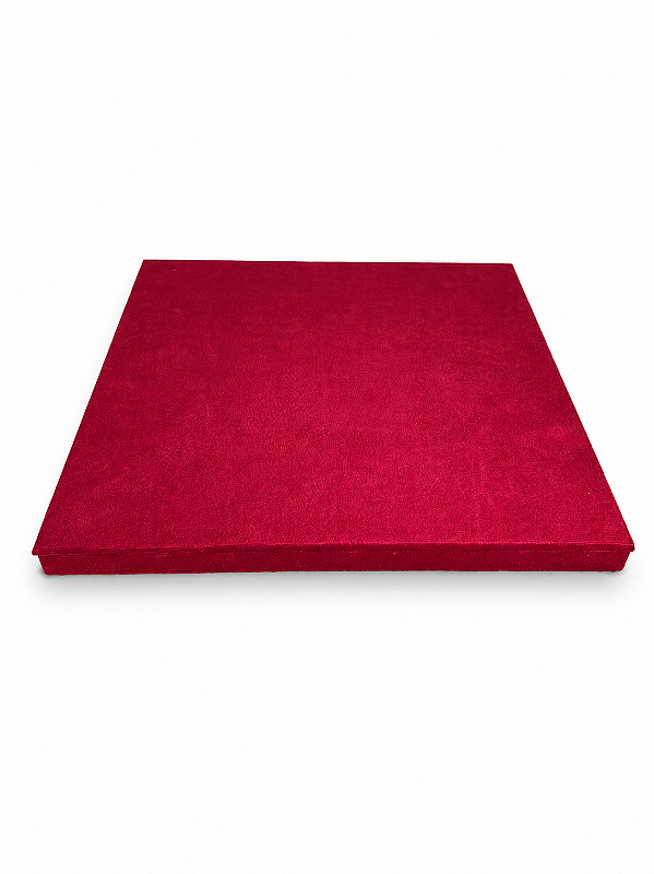 Base Quadrada 28 x 28 cm para Vitrine - Suede Premium Marsala