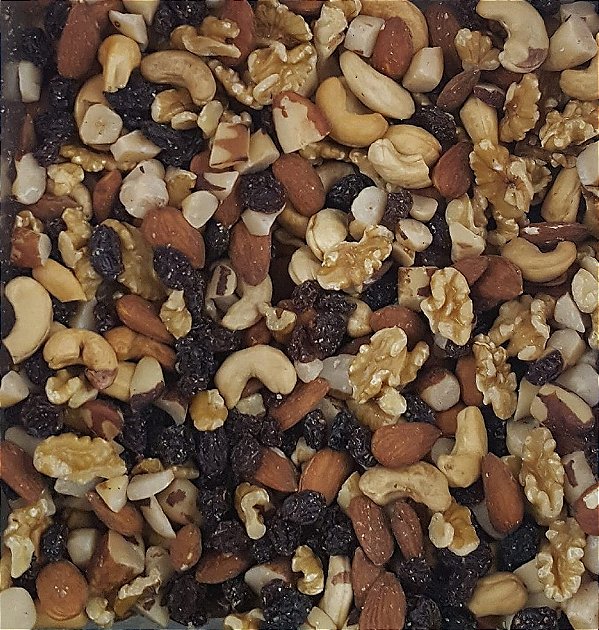 MIX DE CASTANHAS C/ UVA PASSA PRETA- CASTANHA DO PARÁ-CASTANHA DE CAJÚ-AMÊNDOA-NOZES 100G