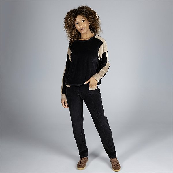 Conjunto Plush Longo Feminino Preto com Bolso