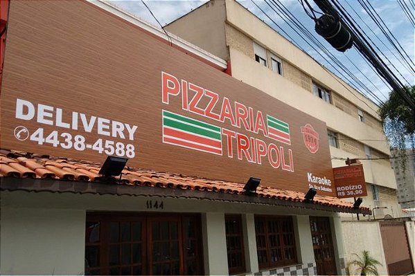 Lona front light 380gm com acabamentoto e ilhós tamanho 2,30x1,00