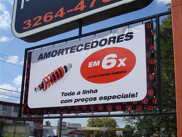 LONA COM ILHÓS, Tamanho 3,20x0,80mt com estrutura.