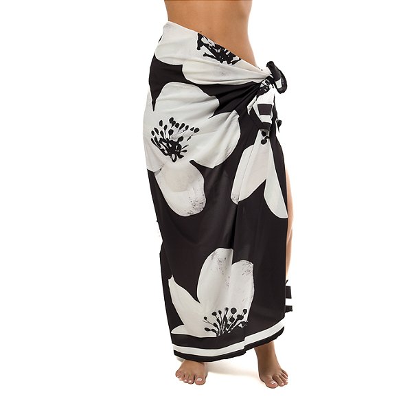 Canga de Praia Pareô Floral Preto e Branco
