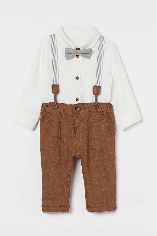 CONJUNTO SUSPENSÓRIO H&M - MARROM E BRANCO - MENINO