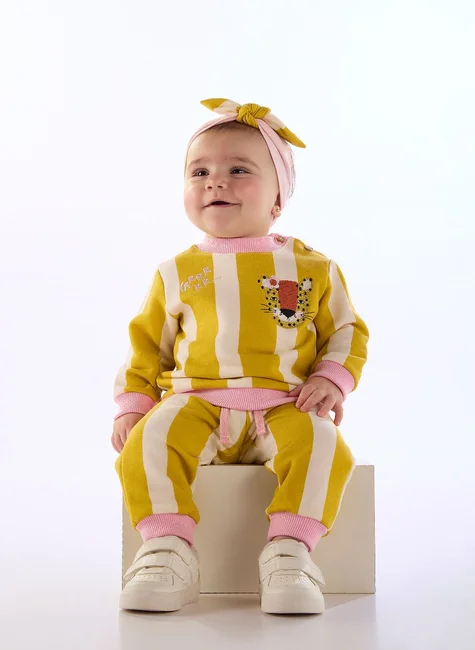 CONJUNTO 2 PEÇAS TRÊS E JÁ - FLORZINHAS - MENINA