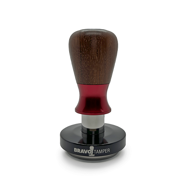 Tamper Bravo de Madeira Maracatiara | Punho Vermelho | Base Preto Brilho