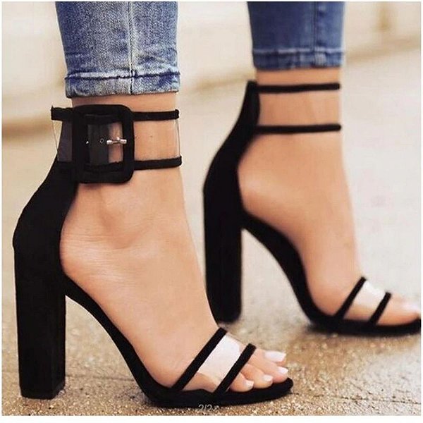 sandalia com transparencia