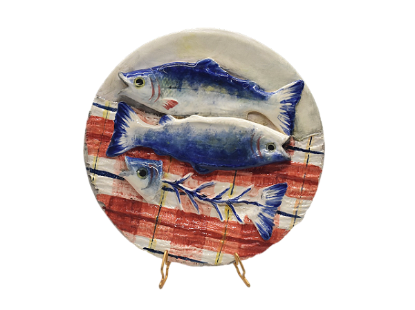 Prato decorativo peixe alto relevo xadrez vermelho
