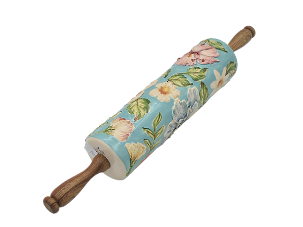 Rolo de macarrão azul floral com relevo Chita Maria