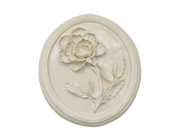 Quadro oval off white com aplicação peônia (esquerda)