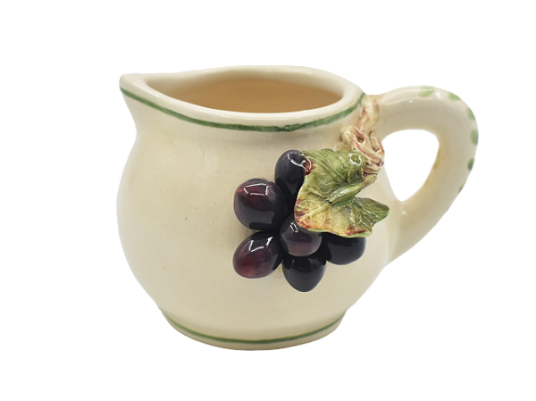 Mini leiteira com aplicação de uva