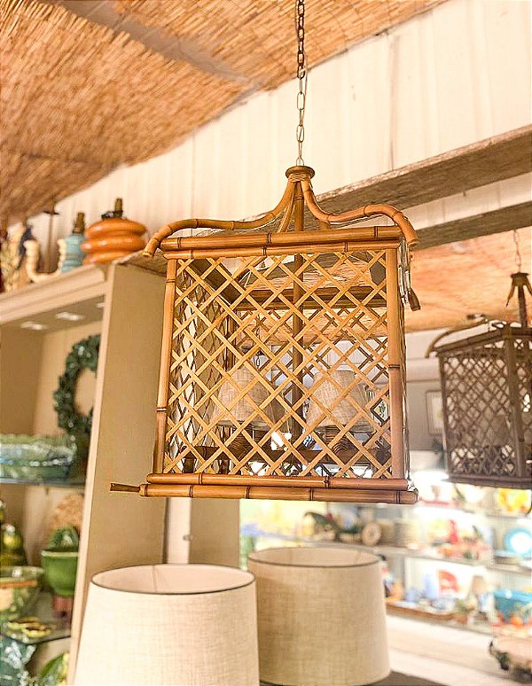 Lustre gaiola treliça bambu