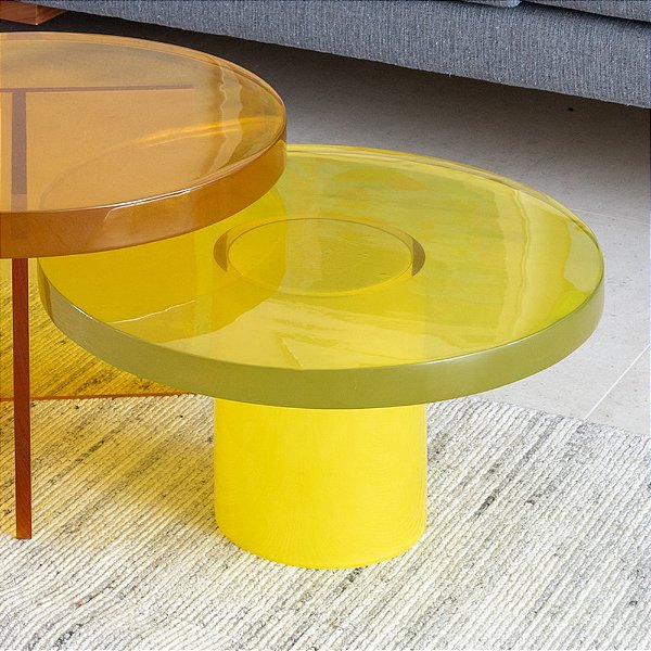 Mesa lateral resina redonda GG baixa