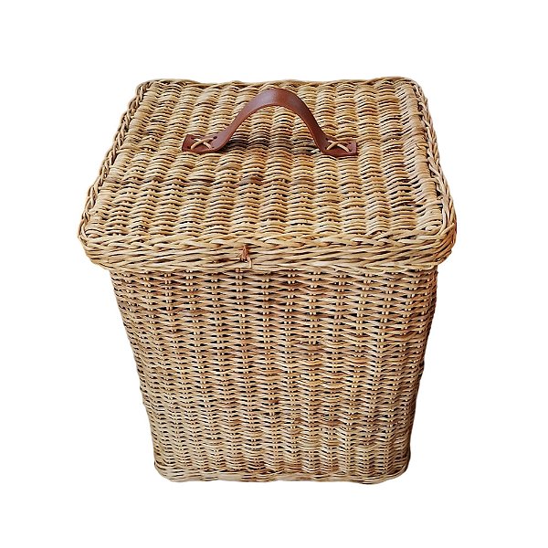 Cesta quadrada de junco com tampa e alça de couro (40 cm)