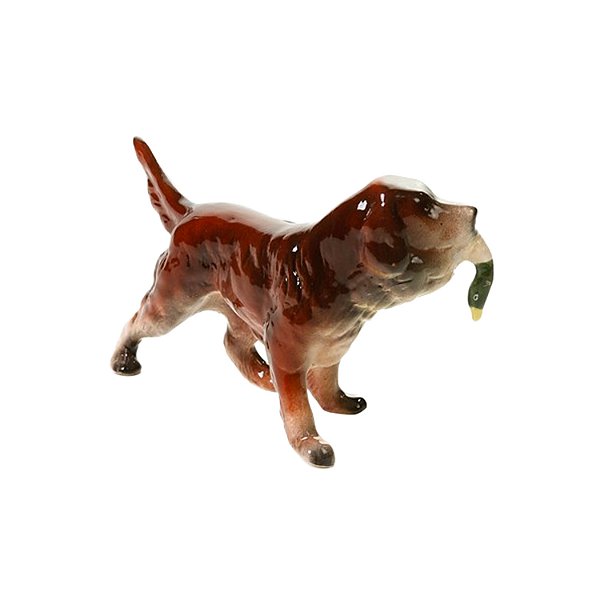 Enfeite cachorro caçador marrom com pato na boca P