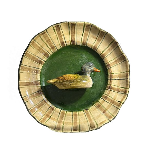 Prato de parede verde com pato e borda xadrez