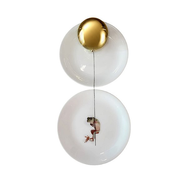 Jogo pratos de parede rã com balão dourado