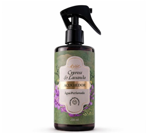 ÁGUA PERFUMADA CYPRESS E LAVANDA ACOLHEDOR 250ML