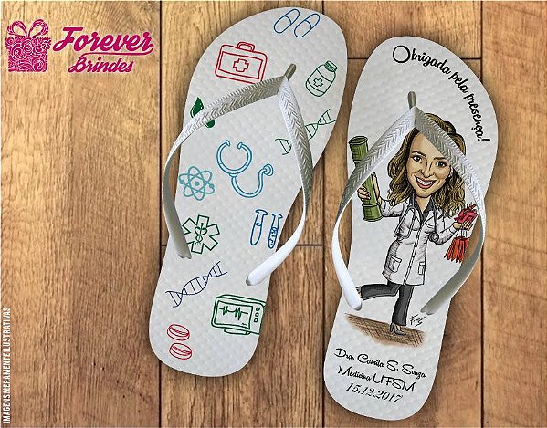 Chinelo formatura de medicina caricatura doutora formada