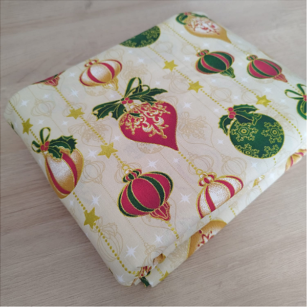 Tricoline estampado enfeites de natal fundo bege 50x150cm - Un