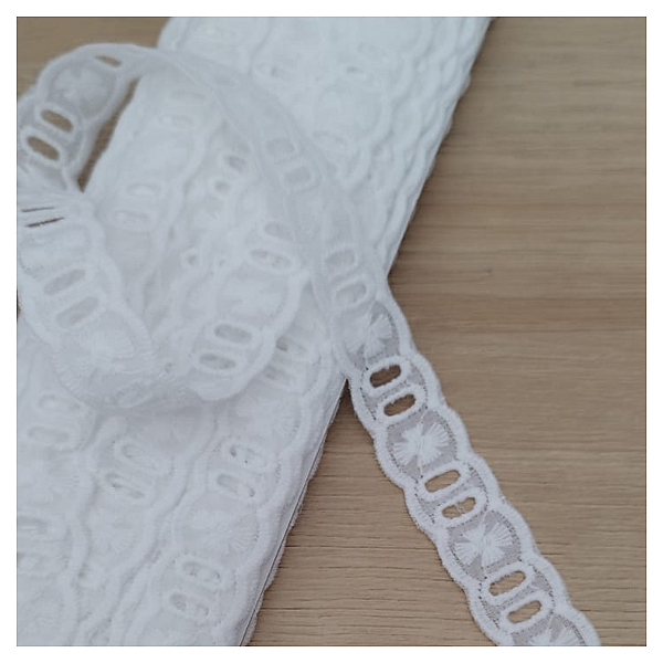 Passa Fita Branco – Modelo PA001 – 20 mm x 13,7m