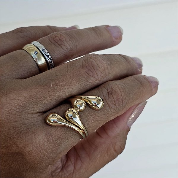 Anel quatro pontas dourado