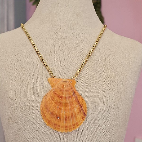 Colar concha natural laranja