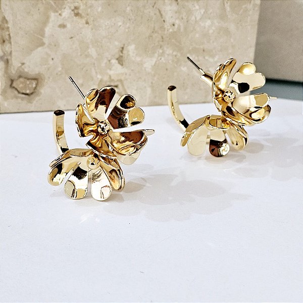 Argola três flores dourada