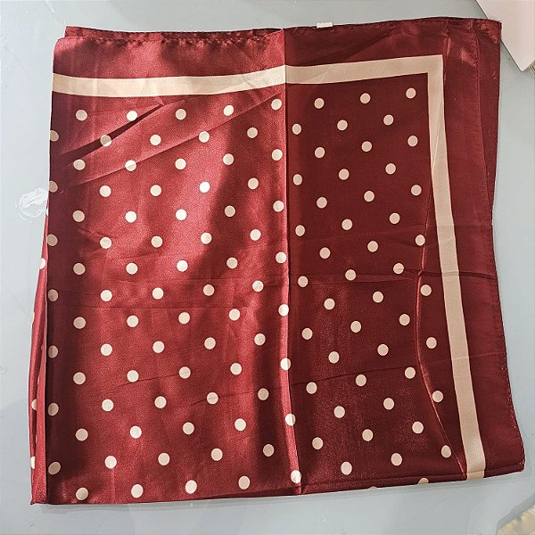 Lenço poá vermelho
