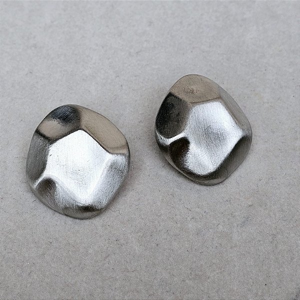 Brinco diamantado fosco prata