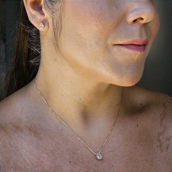 Conjunto cravejado inglês semi joia gota