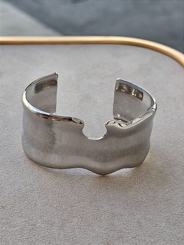 Bracelete orgânico recortado p