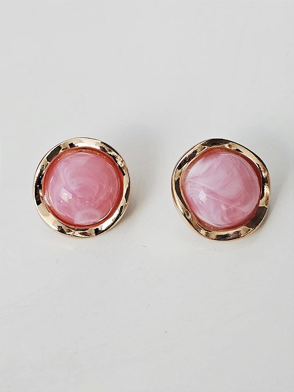 Brinco botão resina rosinha