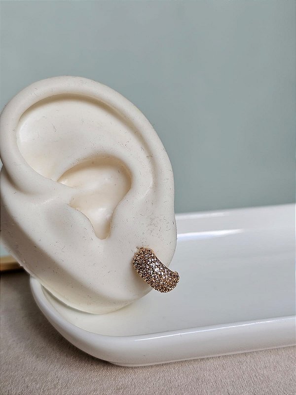 Argolinha bold cravejada dourada