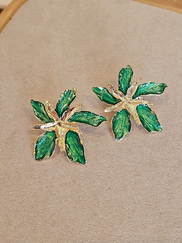 Brinco flor dupla esmeralda