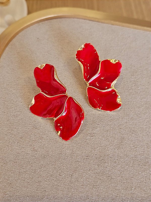 Brinco meia pétala vermelho