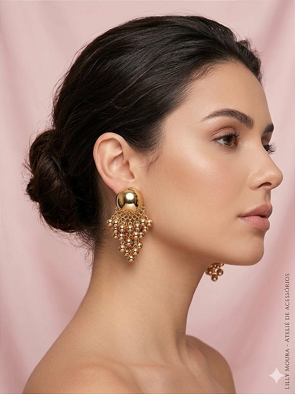 Brinco cascata esferas douraradas