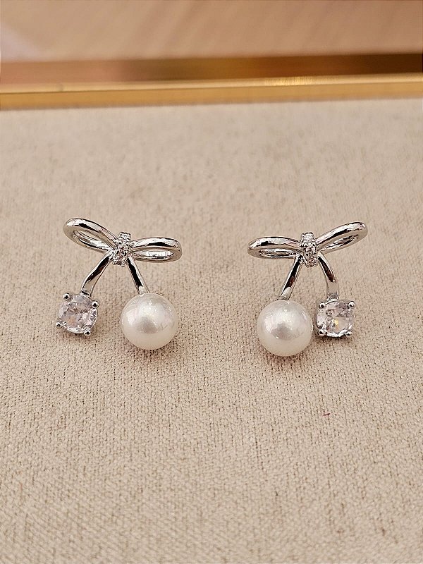 Brinco lacinho prata