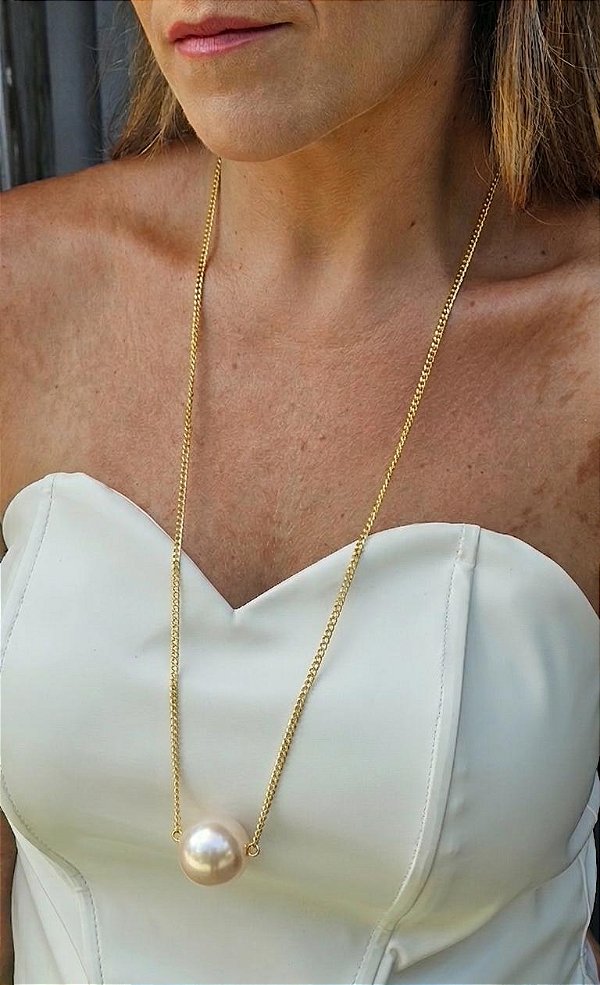 Colar Paulinha pérola dourado