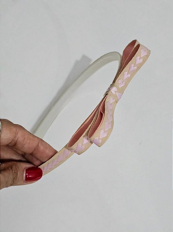 Tiara infantil fita corações