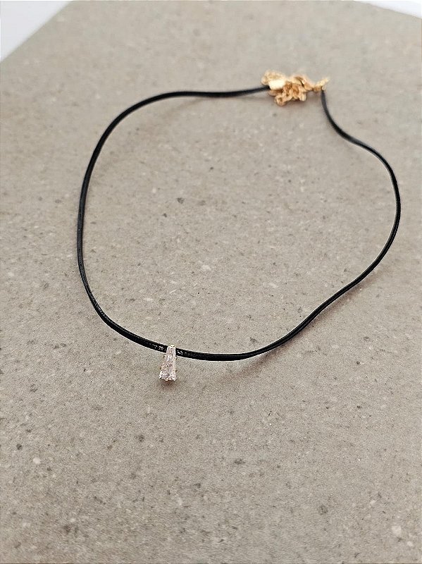 Choker preta ponto de luz