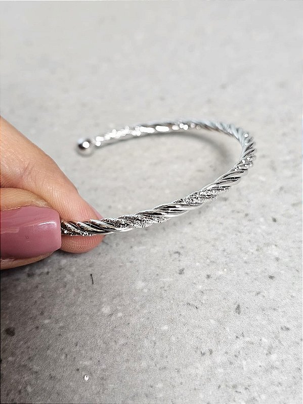 Bracelete torcido fino prata