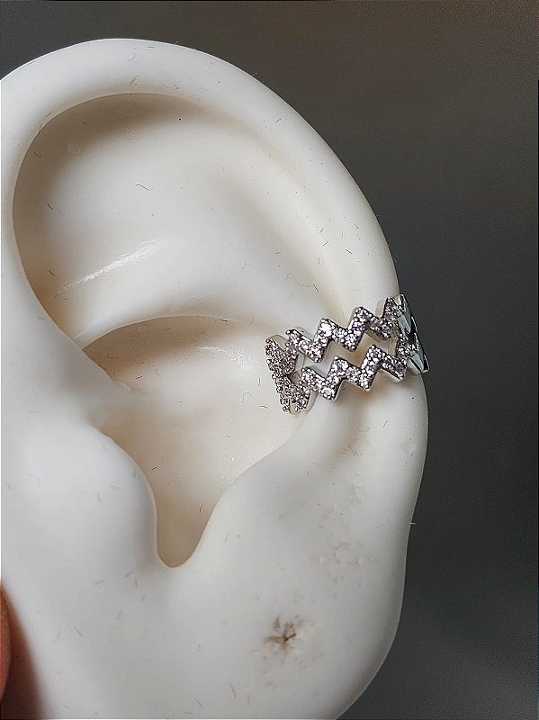 Piercing fake chevron prata