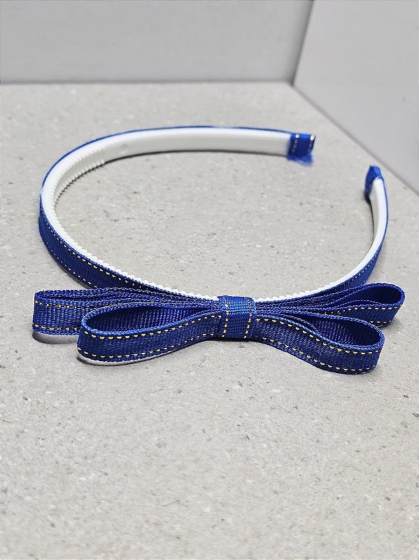 Tiara azul