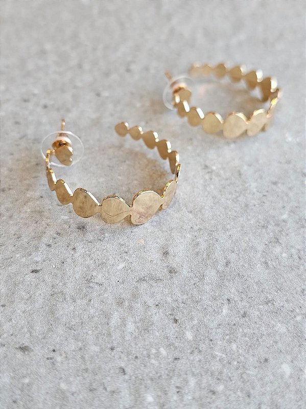Argola corações dourado