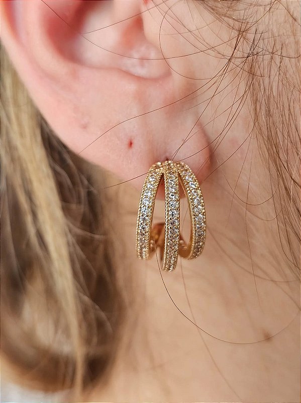 Argola Naty strass dourado