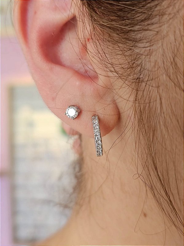 Dupla de brincos com strass prata