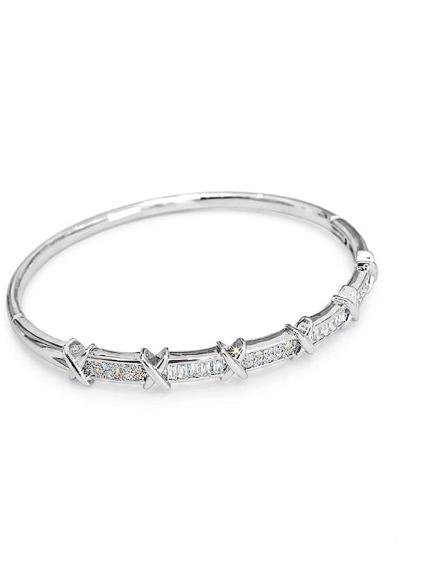 Bracelete Rígido prata com Detalhes em X