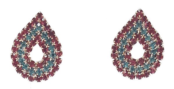 Brinco gota pequeno vazado