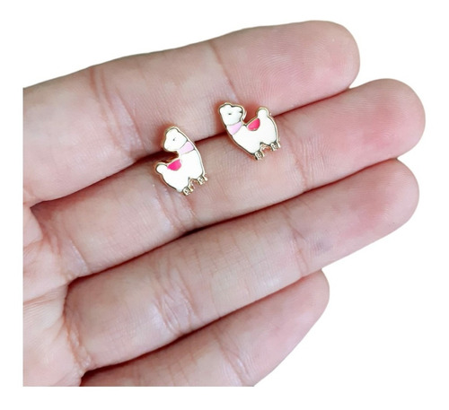 Brinco Infantil Lhama Dourado Folheado Ouro 18k Antialérgico